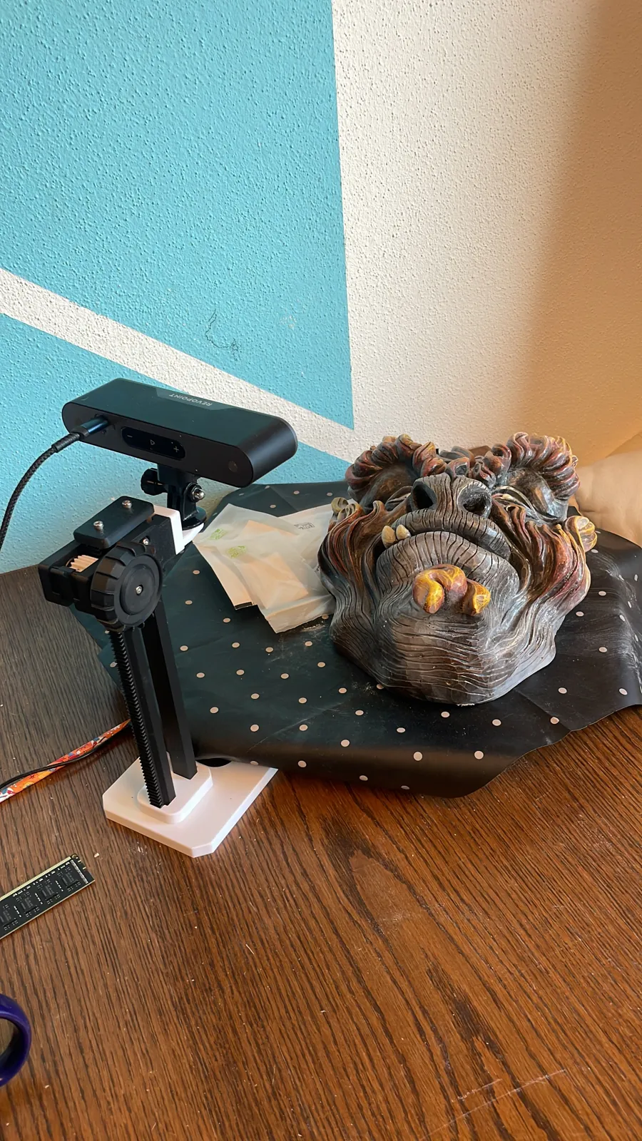 3D-Scanner erfasst eine Maske